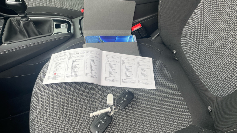 Vauxhall Grandland 1.2 Turbo SE 5dr Petrol Hatchback